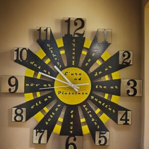 Orologio "L'ura ad Piaseinsa" Giallo metallizzato